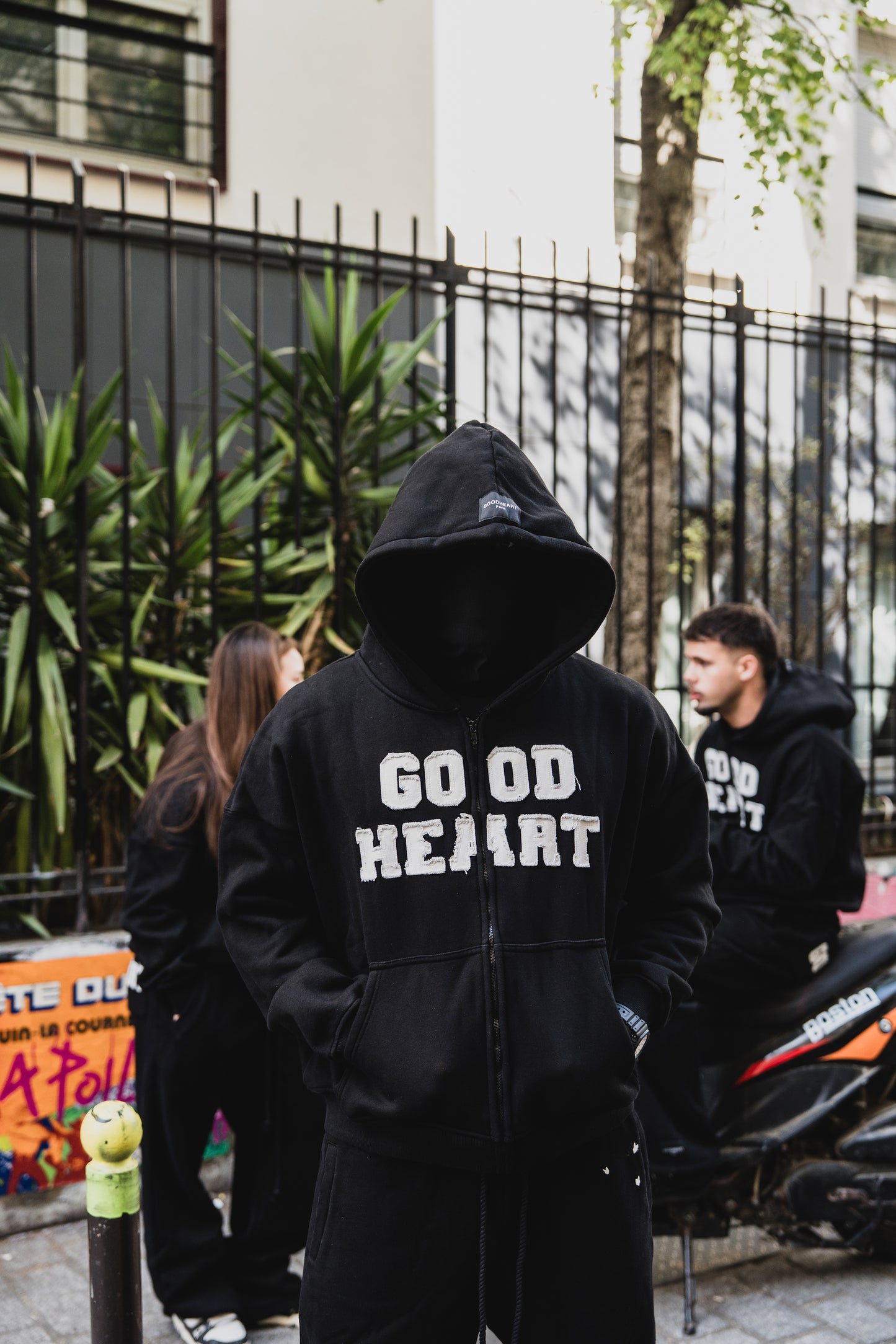 GH BLACK HOODIE